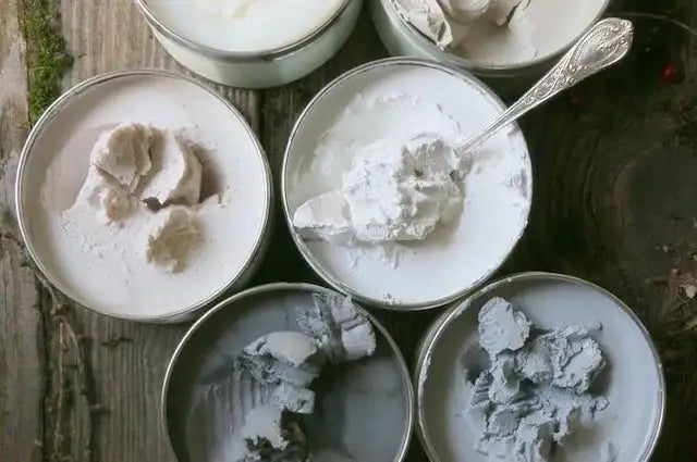 Painting The Past Wachs