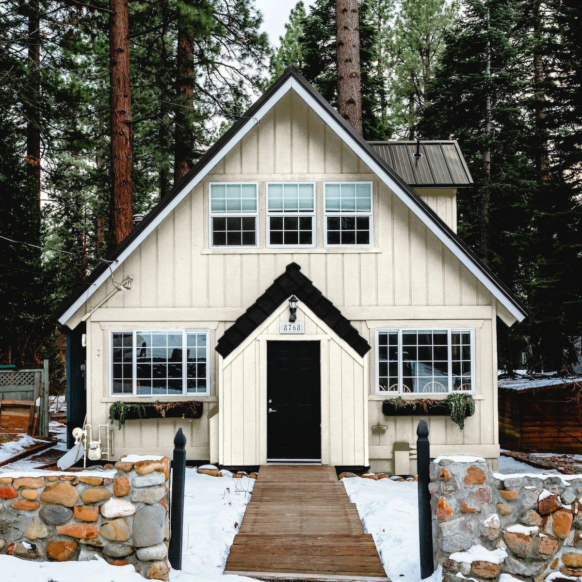 Old White - Outdoor - Painting the Past