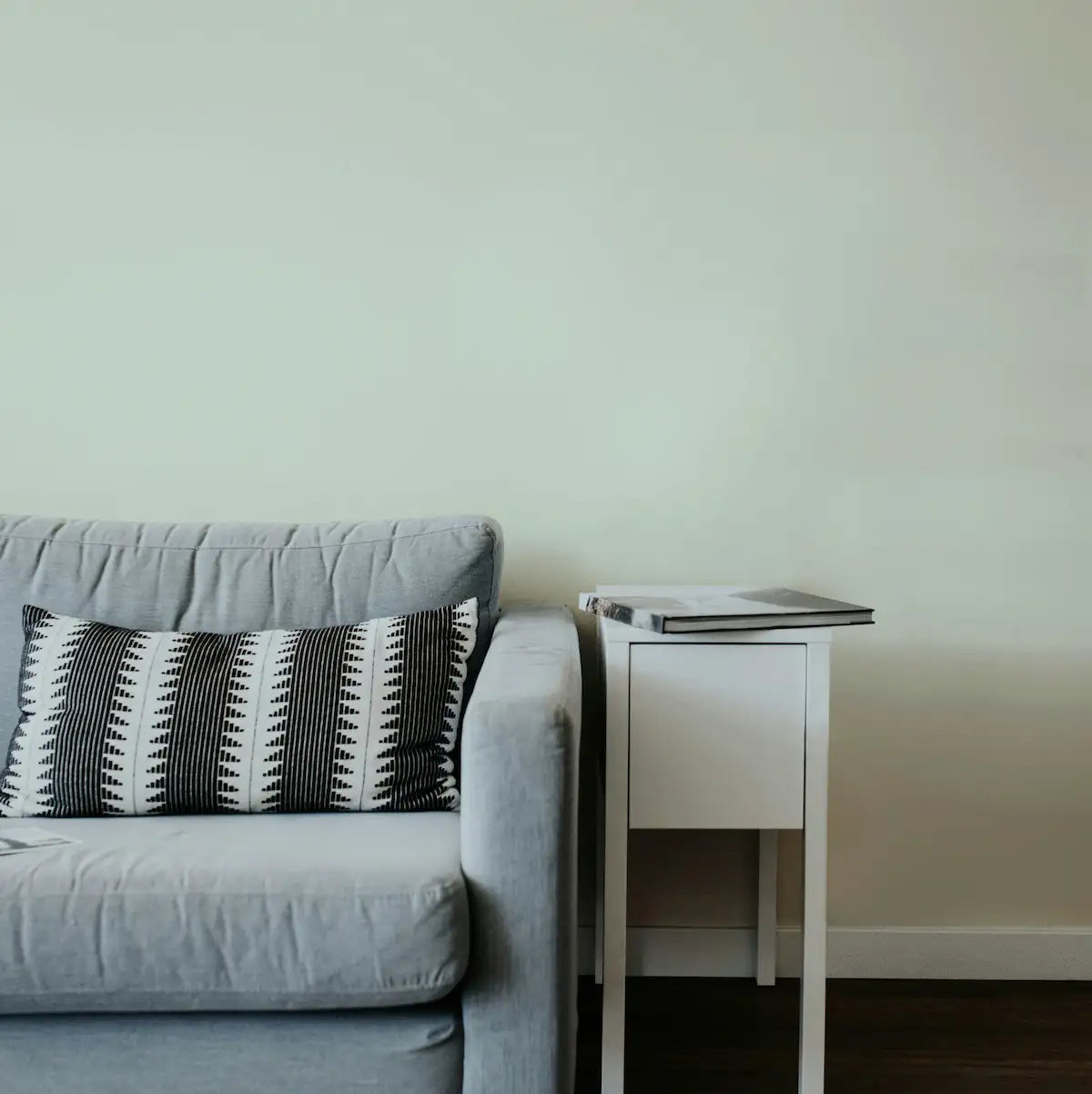 Schrank Something Old