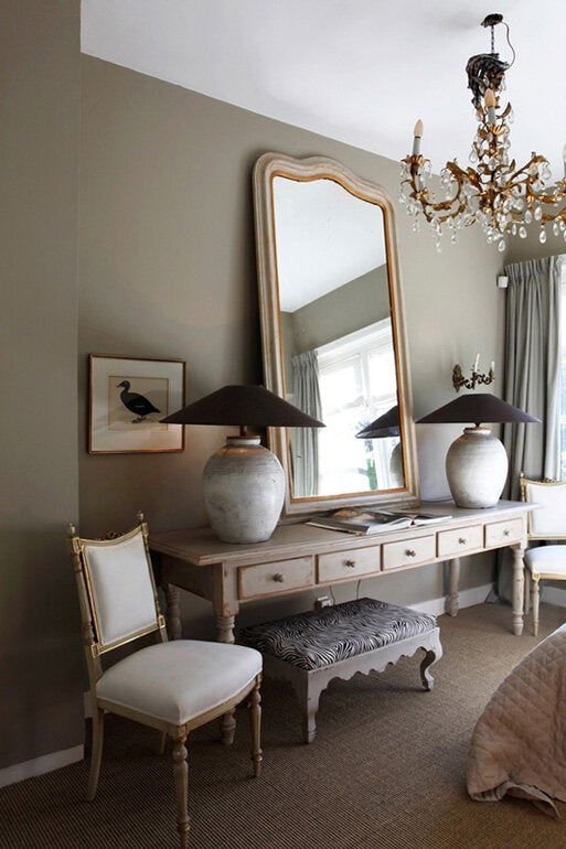 Taupe - Painting the Past