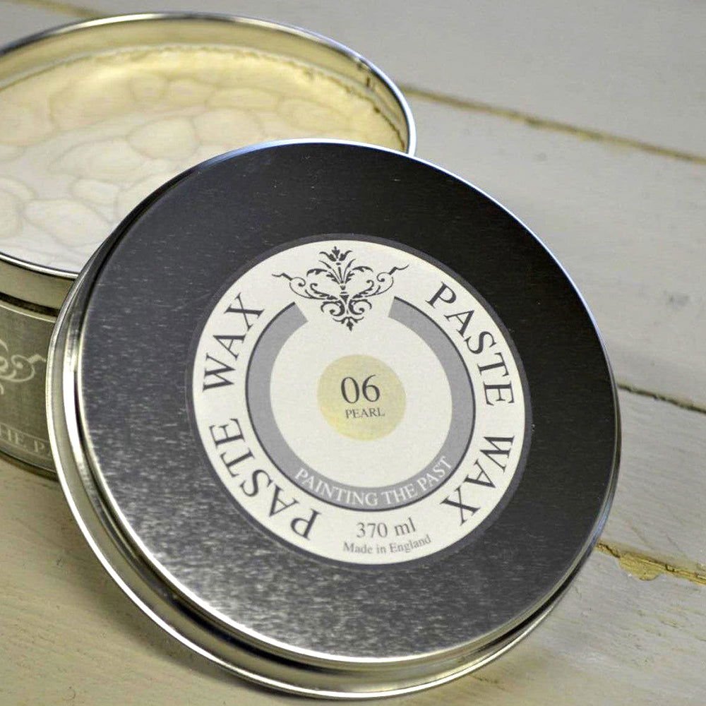 Wachs Pearl - Painting the Past