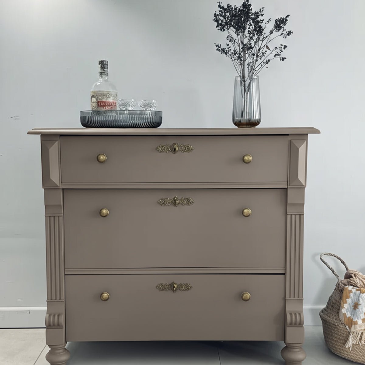 Hazelnut - Möbelfarbe - Paint of Walinoon