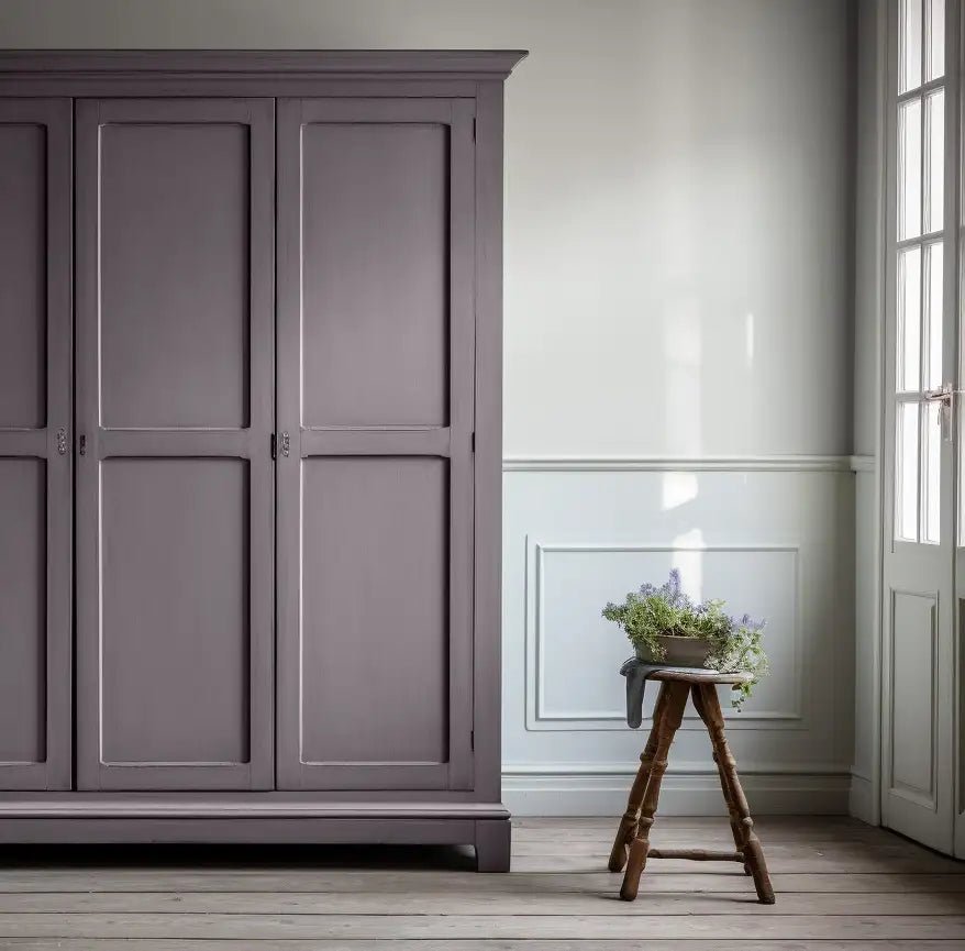 Loft - Painting the Past