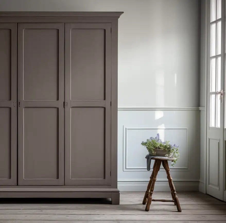 Pepper - Painting the Past