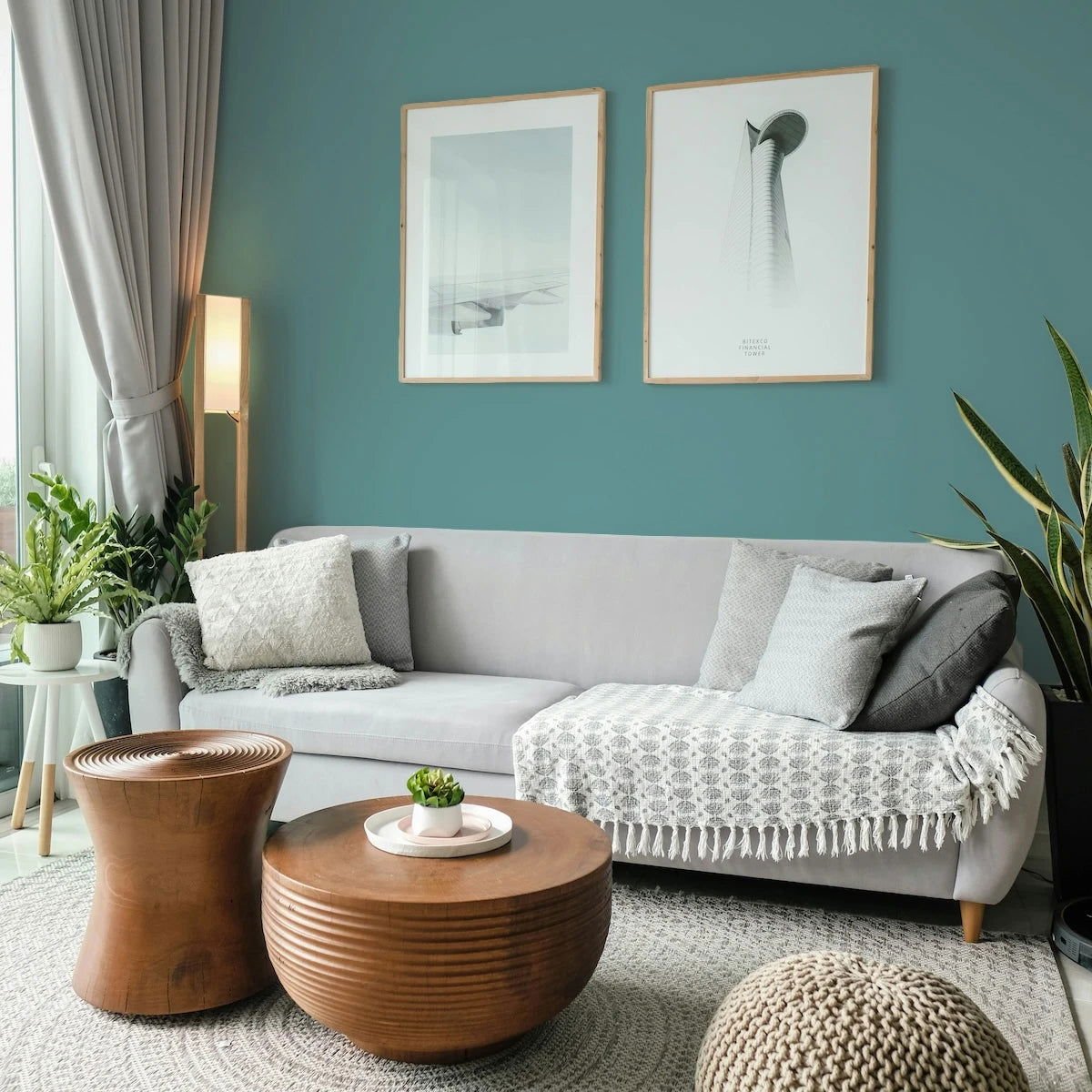 Sapphire - Painting the Past