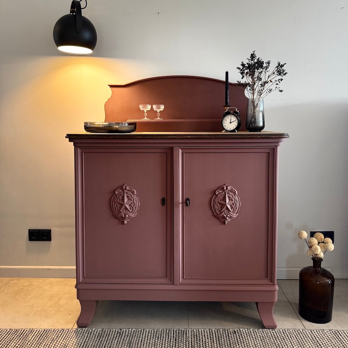 Scarlet Dust - Möbelfarbe - Paint of Walinoon