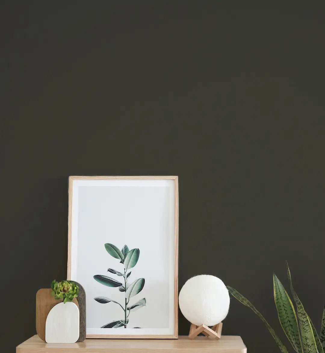 Urban Black - Painting the Past